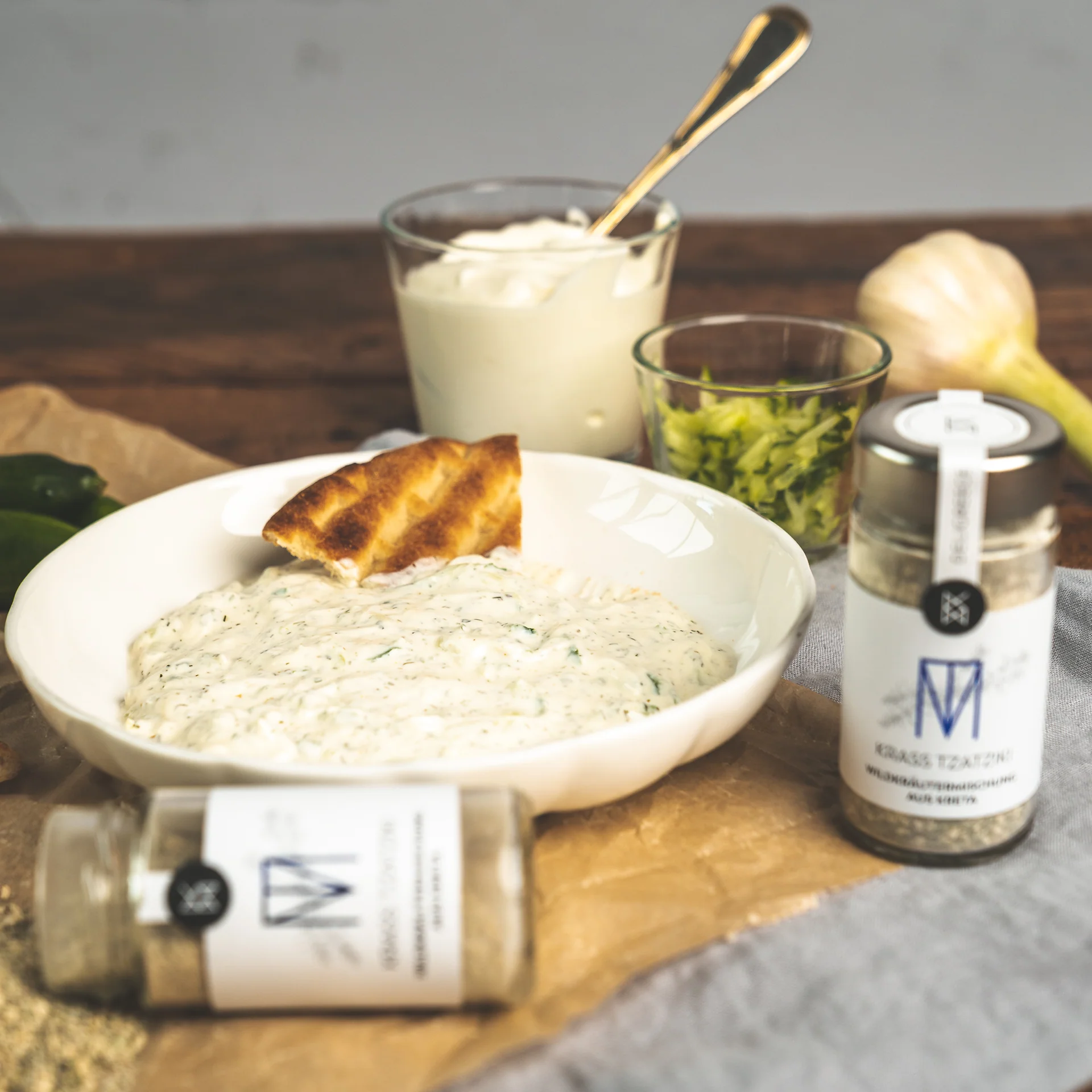 Wildkräutermischung für Tzatziki-Dip spezialitäten in Gera. Lebensmittel in Gera. Mobile Cocktailbar in Gera. Your Cocktail. wajos, deligreece