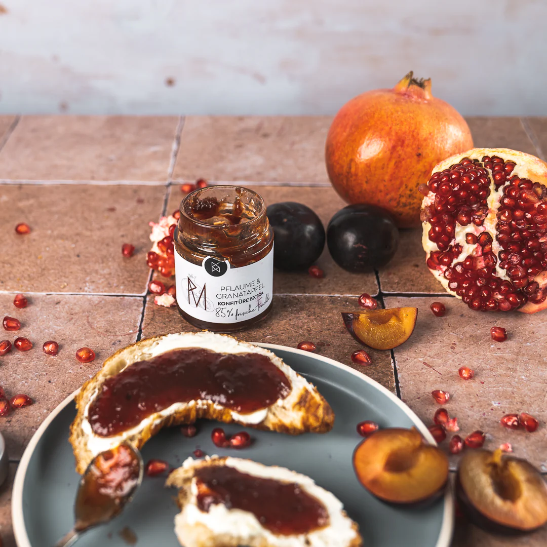 Pflaume-Granatapfel Konfitüre Extra 85% spezialitäten in Gera. Lebensmittel in Gera. Mobile Cocktailbar in Gera. Your Cocktail. wajos, deligreece